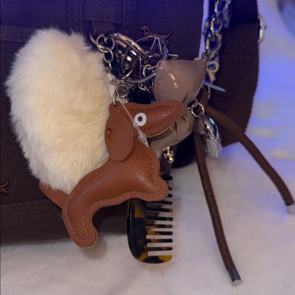 MADDEN GIRL Brown Mini Dachshund Tote - Picture 3 of 11